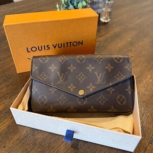 Louis Vuitton Pochette Félicie Monogram